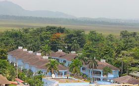 Beachcomber Club Resort